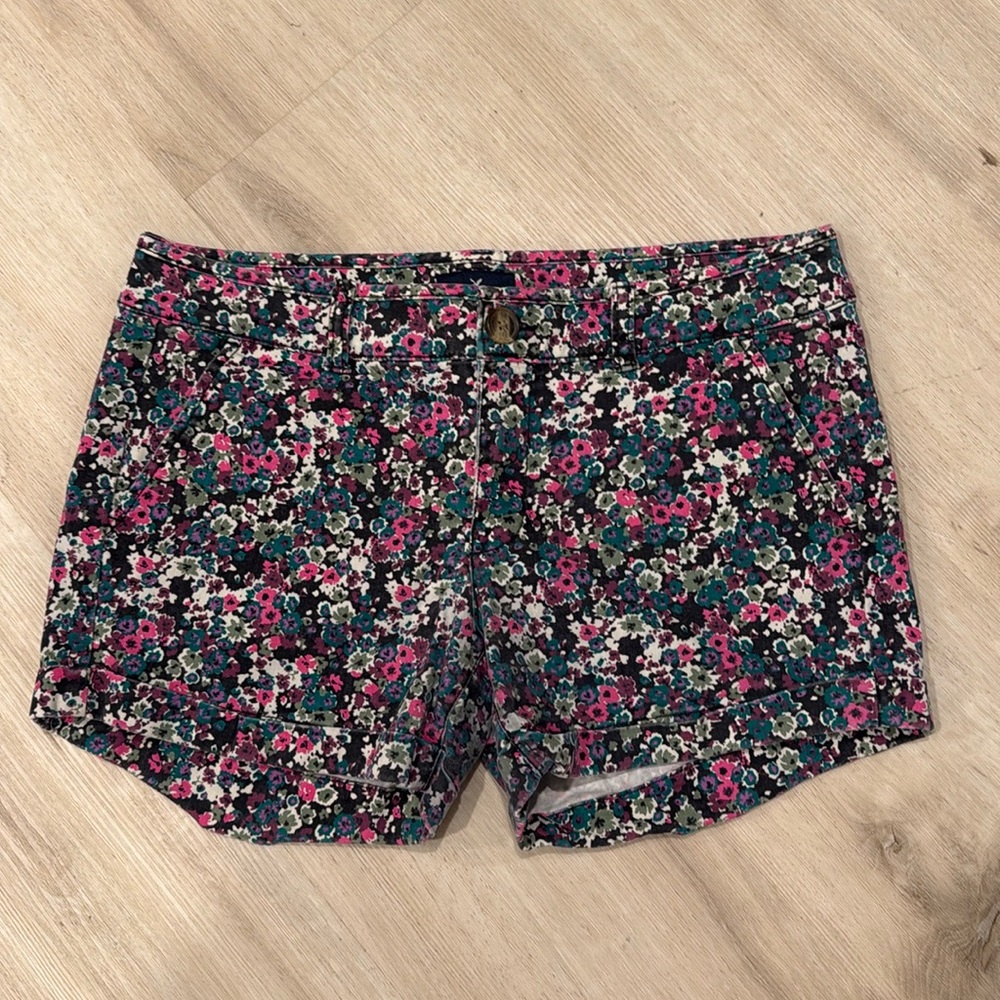 🌸American Eagle Midi Shorts🌸